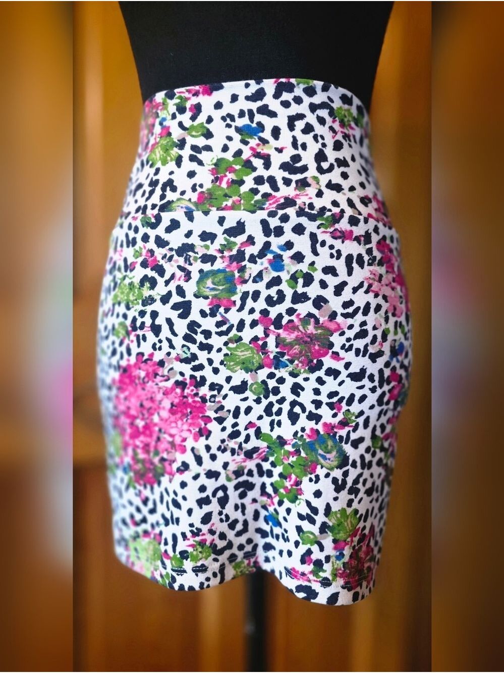 Vintage LaBanga Floral Leopard Print Pencil Skirt White Pink Green